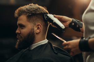 Top 5 des coupes de cheveux pour hommes pour l'été 2025 à Mississauga et Vaughan