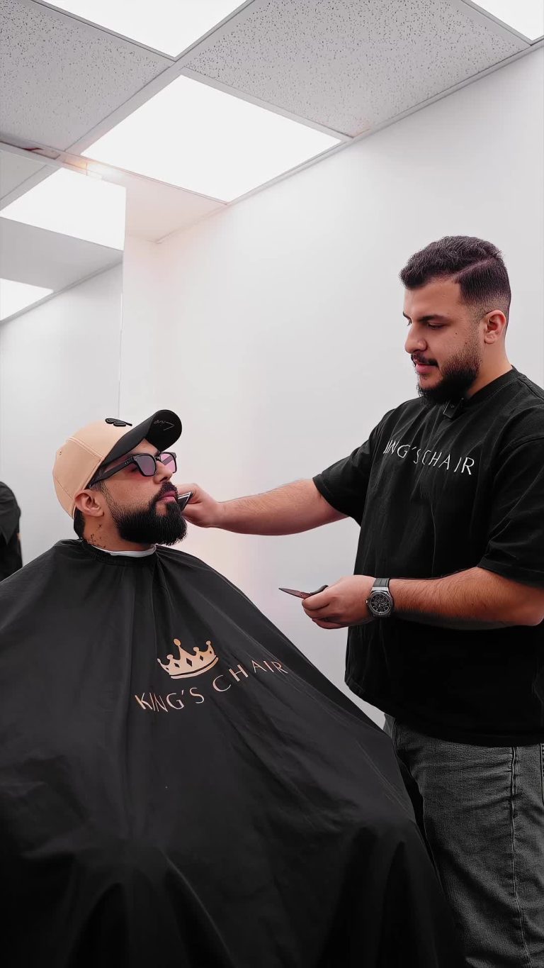 Professional haircut at King’s Chair – best Mississauga barbershop for executives and professionals