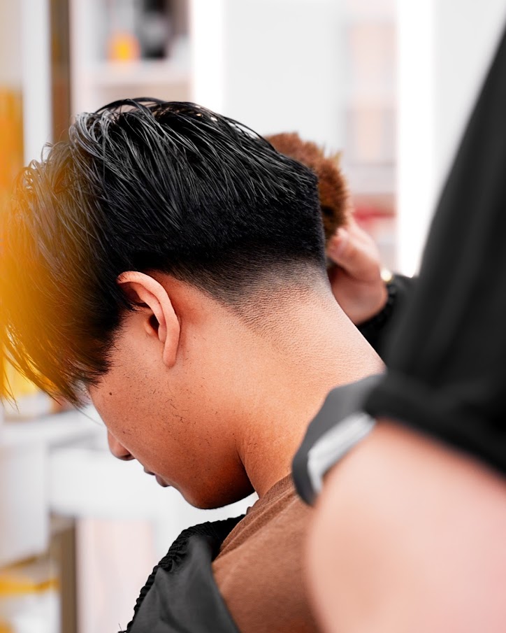 The Psychology of Grooming: Why Looking Sharp Makes You Feel Sharp